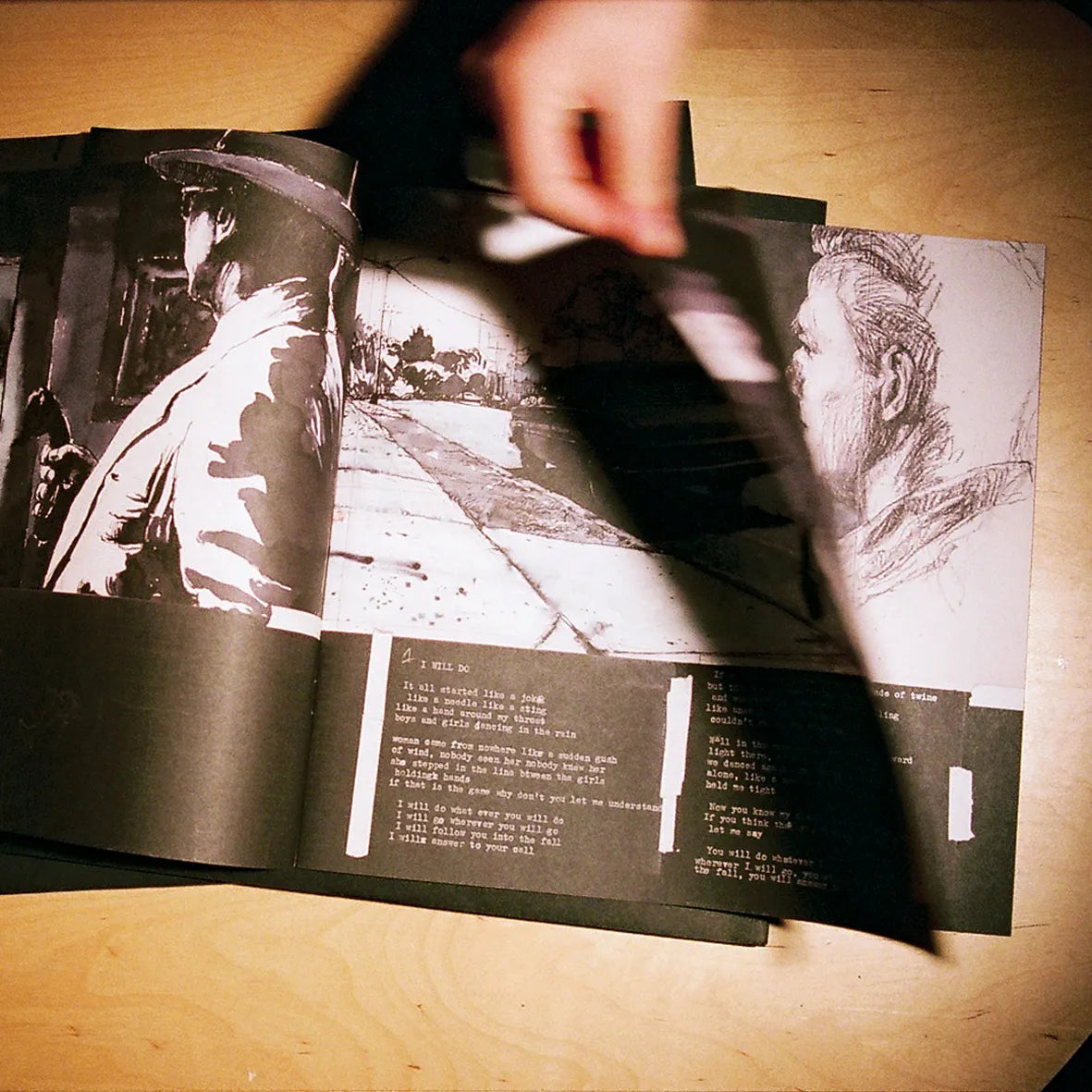 VINYLE - THE MISSING ROOM